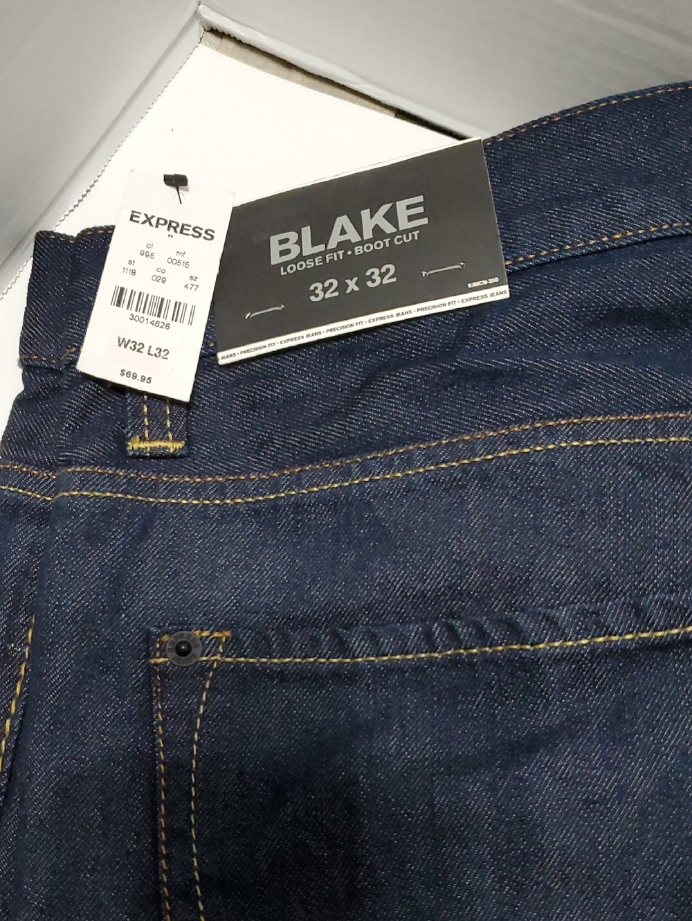 Express Blake Bootcut Men's Jeans in Dark Blue Denim- Size 32x32